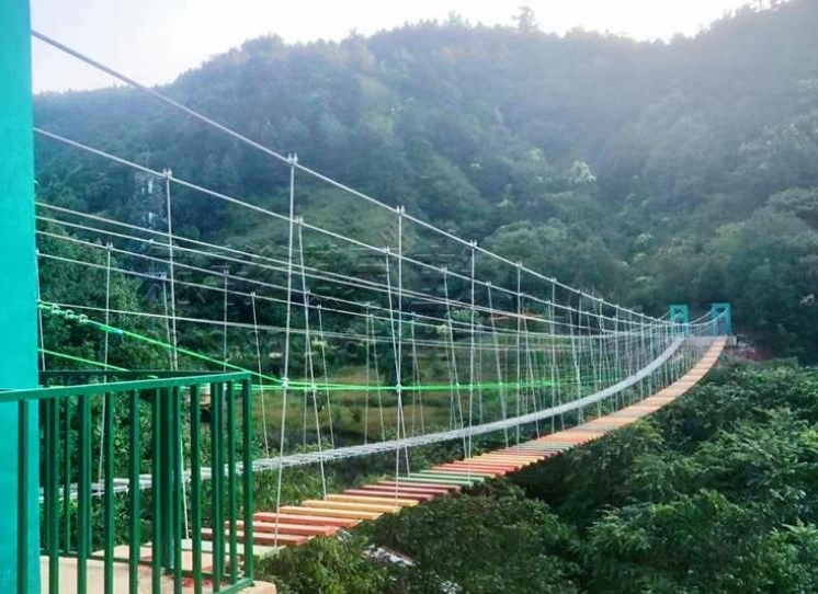 步步惊心空中吊桥